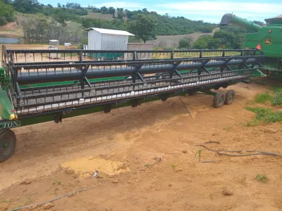 Plataforma John Deere, Draper 35 pés, Kit JM, Ano 2023 — foto do anúncio