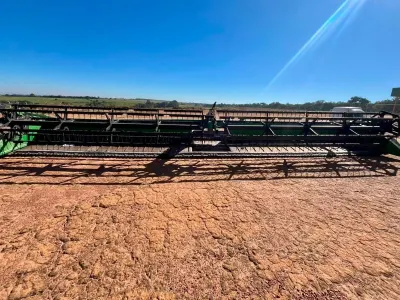 Plataforma John Deere, Draper 40 pés, Ano 2013 — foto do anúncio
