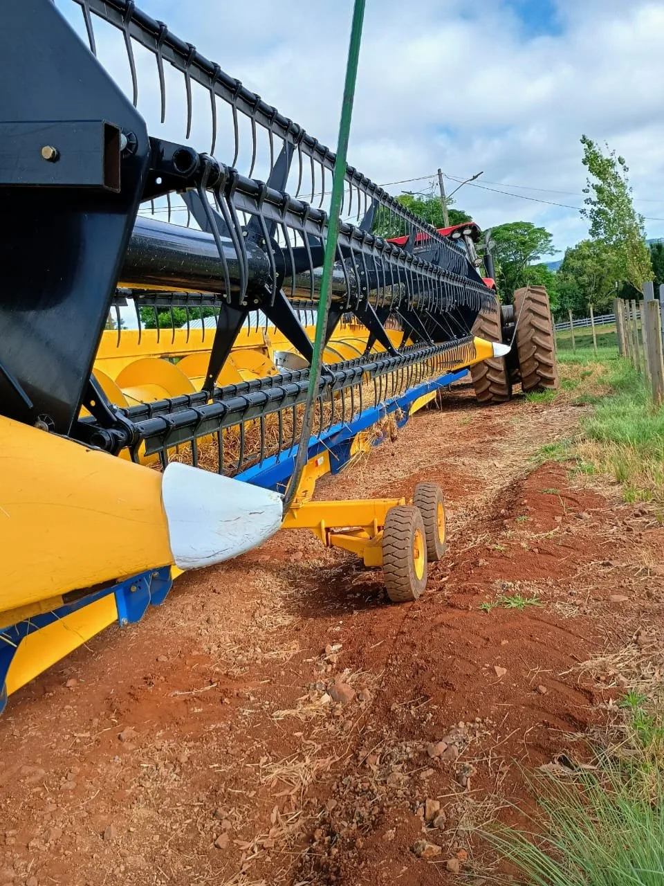 Plataforma New Holland, 25 Pés Caracol, Ano 2023, foto principal do anúncio
