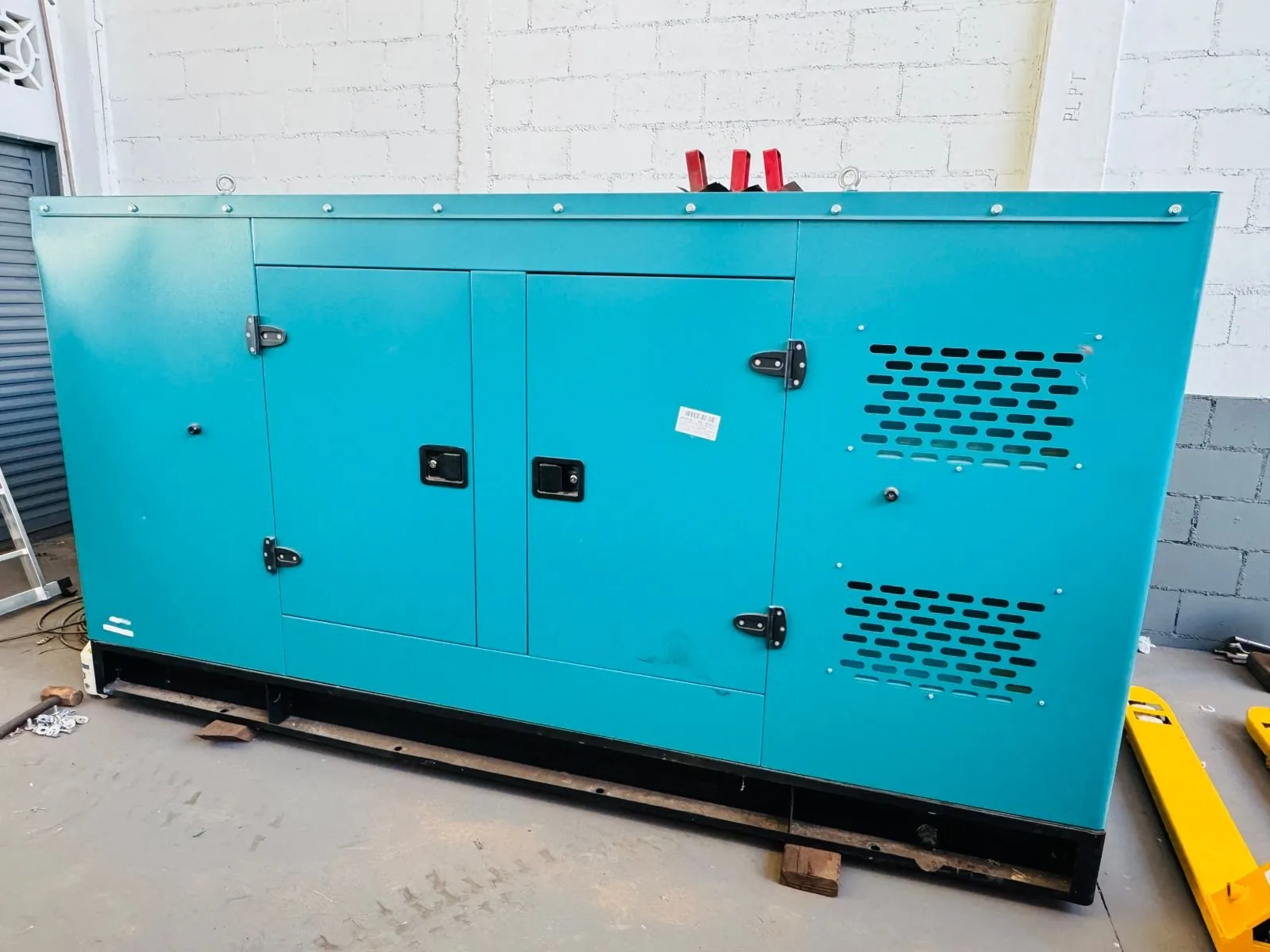 Grupo Gerador, 175 KVA, foto principal do anúncio